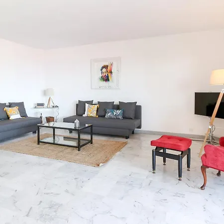 Daire Beautiful Flat With Sea View Terrace Pool Parking Portative Ac- Benakey Antibes
